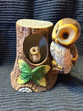 Vintage Schmid Flambro Ceramic Mother and Baby Owl Music Box